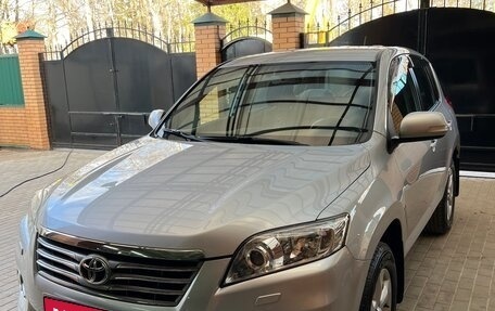 Toyota RAV4, 2011 год, 2 300 000 рублей, 1 фотография