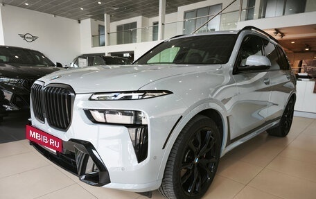 BMW X7, 2022 год, 10 500 000 рублей, 2 фотография