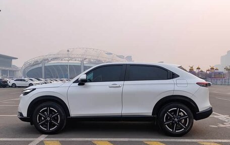 Honda Vezel, 2023 год, 1 990 021 рублей, 4 фотография