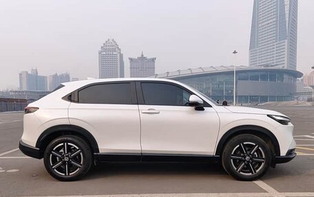 Honda Vezel, 2023 год, 1 990 021 рублей, 12 фотография