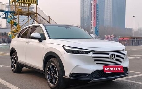 Honda Vezel, 2023 год, 1 990 021 рублей, 3 фотография