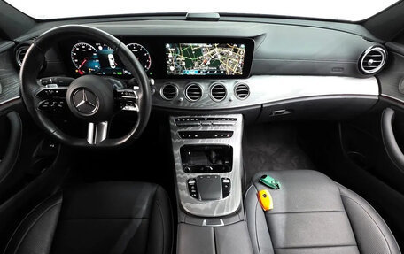 Mercedes-Benz E-Класс, 2023 год, 6 200 000 рублей, 6 фотография