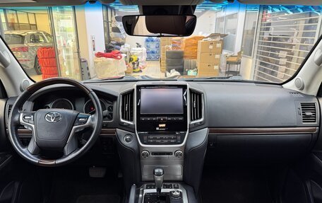 Toyota Land Cruiser 200, 2016 год, 5 190 008 рублей, 28 фотография