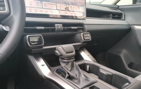 Toyota RAV4, 2026 год, 4 290 000 рублей, 29 фотография