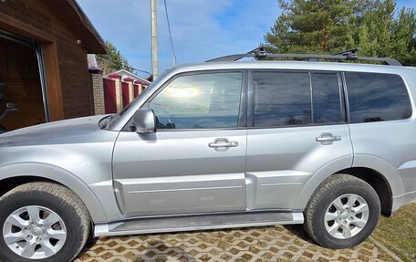 Mitsubishi Pajero IV, 2019 год, 3 600 000 рублей, 2 фотография