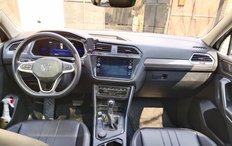 Volkswagen Tiguan II, 2021 год, 3 800 000 рублей, 18 фотография