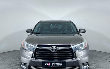 Toyota Highlander III, 2014 год, 2 599 000 рублей, 2 фотография