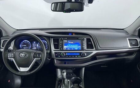 Toyota Highlander III, 2014 год, 2 599 000 рублей, 9 фотография