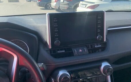 Toyota RAV4, 2020 год, 9 фотография