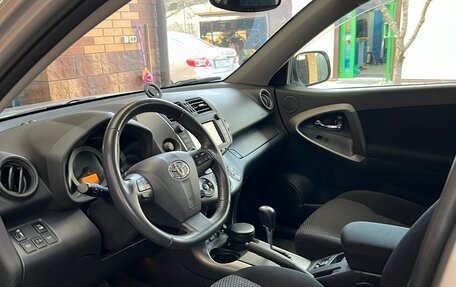 Toyota RAV4, 2011 год, 2 300 000 рублей, 13 фотография