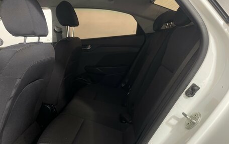 Hyundai Solaris II рестайлинг, 2019 год, 940 000 рублей, 23 фотография