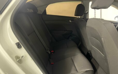 Hyundai Solaris II рестайлинг, 2019 год, 940 000 рублей, 24 фотография