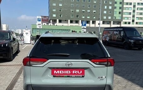 Toyota RAV4, 2019 год, 2 950 000 рублей, 14 фотография