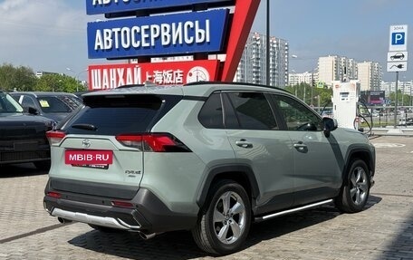 Toyota RAV4, 2019 год, 2 950 000 рублей, 5 фотография
