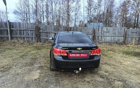Chevrolet Cruze II, 2012 год, 670 000 рублей, 3 фотография