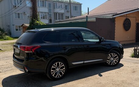 Mitsubishi Outlander III рестайлинг 3, 2015 год, 2 000 000 рублей, 5 фотография