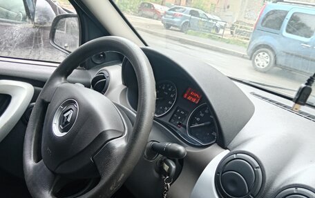 Renault Logan I, 2012 год, 600 000 рублей, 11 фотография