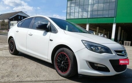Opel Astra J, 2013 год, 750 000 рублей, 4 фотография