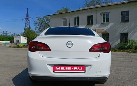 Opel Astra J, 2013 год, 750 000 рублей, 11 фотография