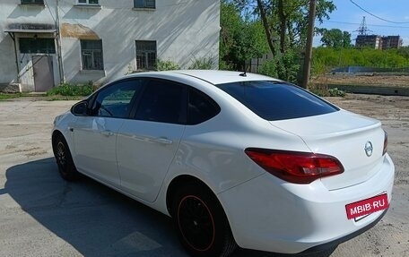 Opel Astra J, 2013 год, 750 000 рублей, 12 фотография