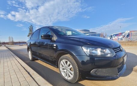 Volkswagen Polo VI (EU Market), 2013 год, 870 000 рублей, 4 фотография