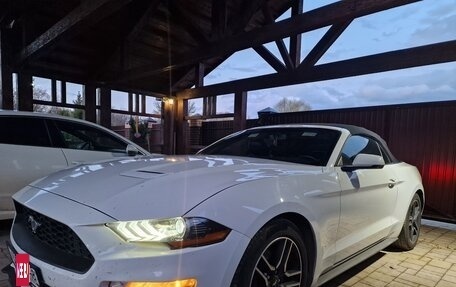 Ford Mustang VI рестайлинг, 2019 год, 2 800 000 рублей, 4 фотография