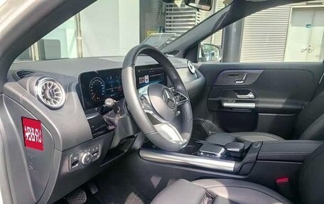 Mercedes-Benz GLA, 2025 год, 4 320 000 рублей, 8 фотография