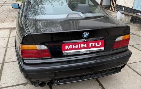 BMW 3 серия, 1994 год, 900 000 рублей, 8 фотография