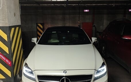 Mercedes-Benz CLS, 2011 год, 2 500 000 рублей, 8 фотография