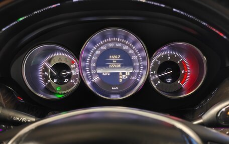 Mercedes-Benz CLS, 2011 год, 2 500 000 рублей, 21 фотография