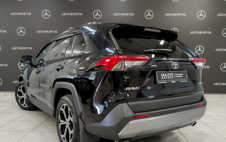 Toyota RAV4, 2021 год, 3 850 000 рублей, 7 фотография