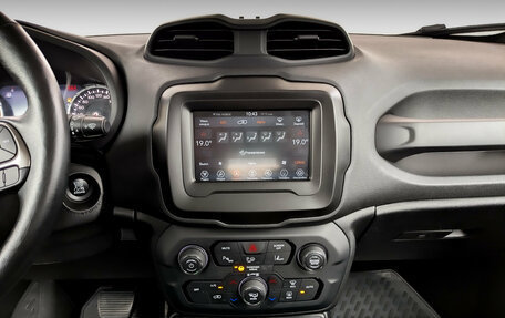 Jeep Renegade I рестайлинг, 2019 год, 1 900 000 рублей, 15 фотография