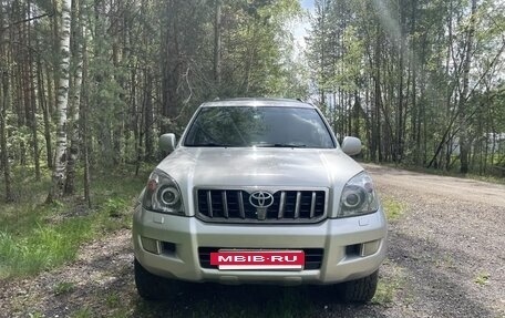 Toyota Land Cruiser Prado 120 рестайлинг, 2007 год, 2 200 000 рублей, 2 фотография