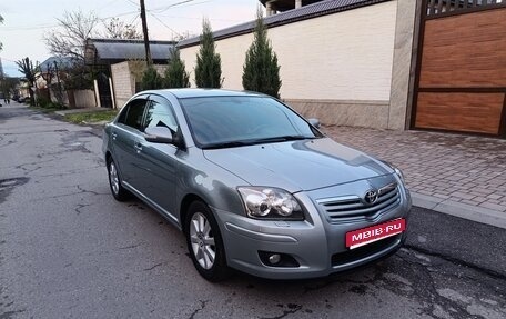 Toyota Avensis III рестайлинг, 2007 год, 1 000 000 рублей, 1 фотография