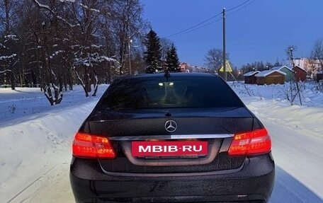Mercedes-Benz E-Класс, 2010 год, 950 000 рублей, 4 фотография