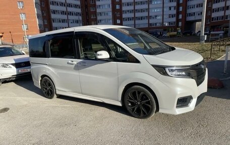 Honda Stepwgn IV, 2021 год, 2 130 000 рублей, 3 фотография