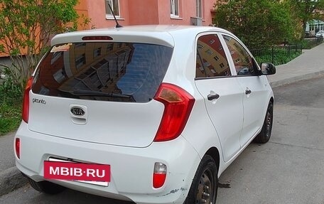 KIA Picanto II, 2011 год, 680 000 рублей, 6 фотография