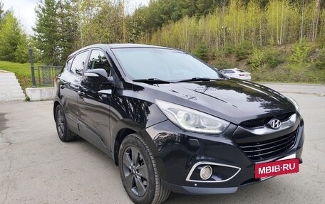 Hyundai ix35 I рестайлинг, 2014 год, 1 000 000 рублей, 2 фотография