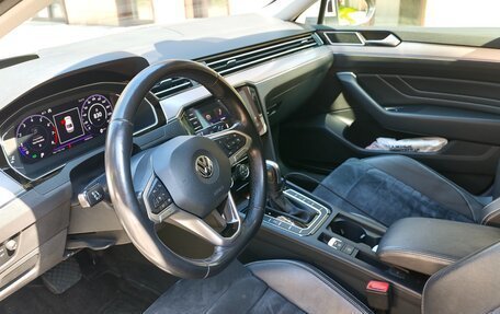 Volkswagen Passat B8 рестайлинг, 2020 год, 2 500 000 рублей, 9 фотография