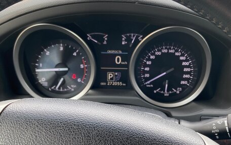Toyota Land Cruiser 200, 2015 год, 3 874 000 рублей, 18 фотография