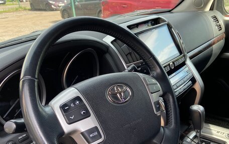 Toyota Land Cruiser 200, 2015 год, 3 874 000 рублей, 19 фотография