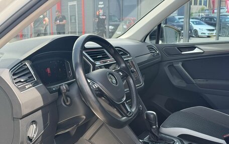 Volkswagen Tiguan II, 2019 год, 2 170 000 рублей, 12 фотография