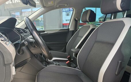 Volkswagen Tiguan II, 2019 год, 2 170 000 рублей, 13 фотография