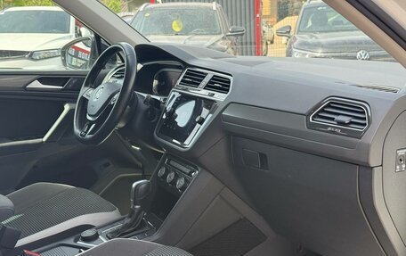 Volkswagen Tiguan II, 2019 год, 2 170 000 рублей, 28 фотография