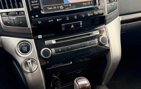 Toyota Land Cruiser 200, 2012 год, 3 100 000 рублей, 8 фотография
