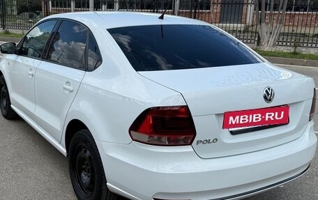 Volkswagen Polo VI (EU Market), 2015 год, 735 000 рублей, 3 фотография