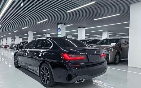 BMW 3 серия, 2022 год, 2 455 417 рублей, 4 фотография