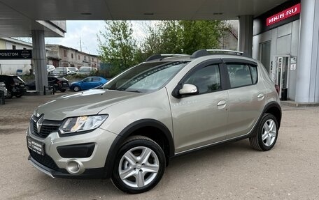 Renault Sandero II рестайлинг, 2016 год, 985 000 рублей, 1 фотография