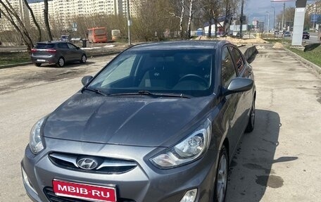Hyundai Solaris II рестайлинг, 2011 год, 550 000 рублей, 1 фотография