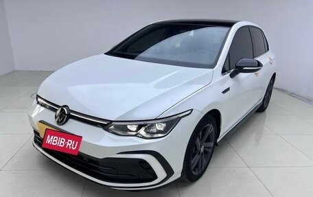 Volkswagen Golf VIII, 2023 год, 1 680 000 рублей, 1 фотография